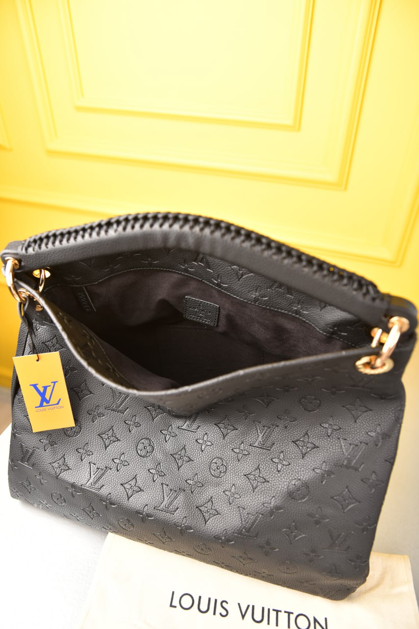 Artsy MM Black Bag
