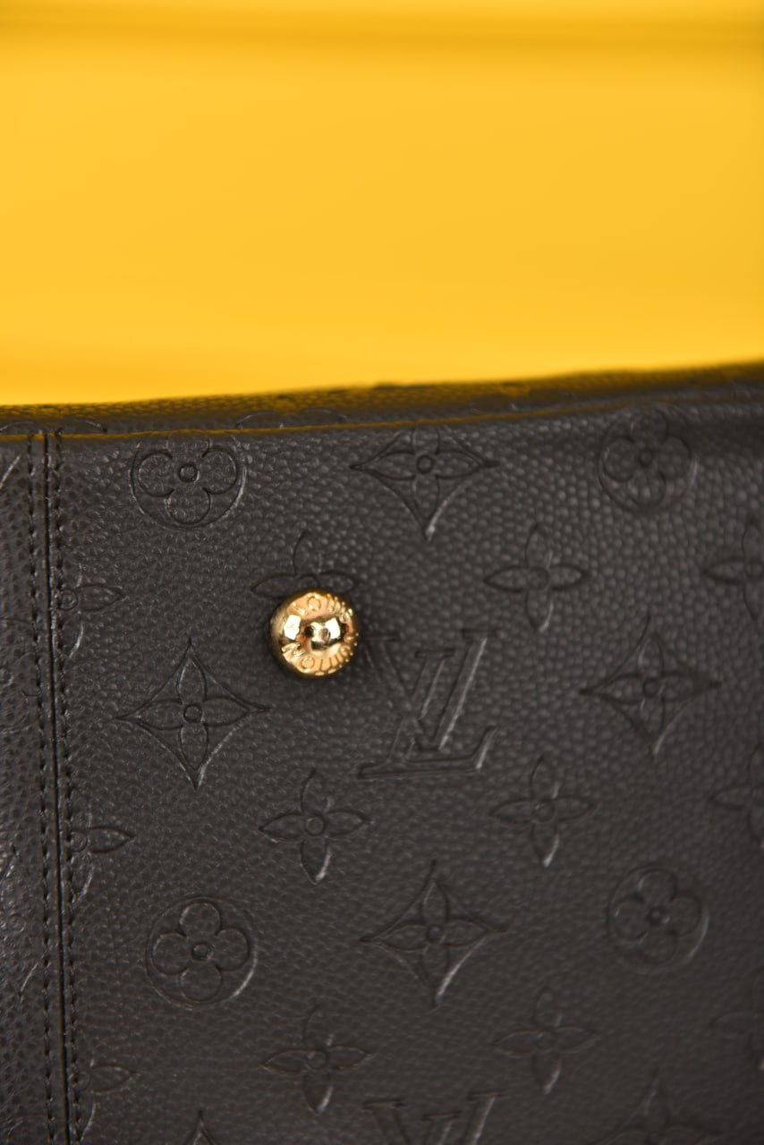 Artsy MM Black Bag