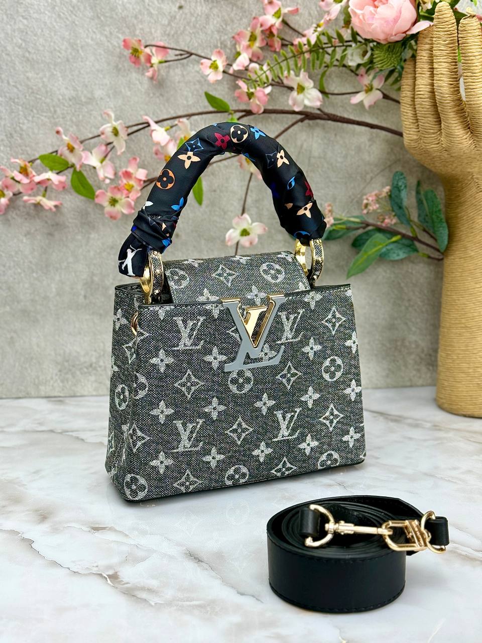 The Capucines Small Bag
