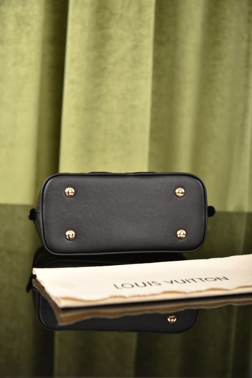 Alma BB Black Bag