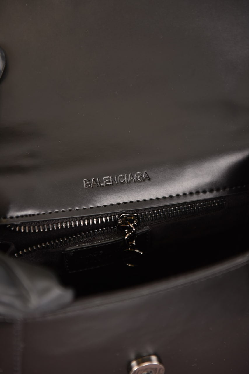 BB - Hourglass Small Handbag