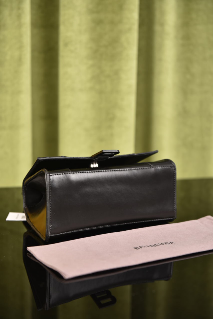 BB - Hourglass Small Handbag