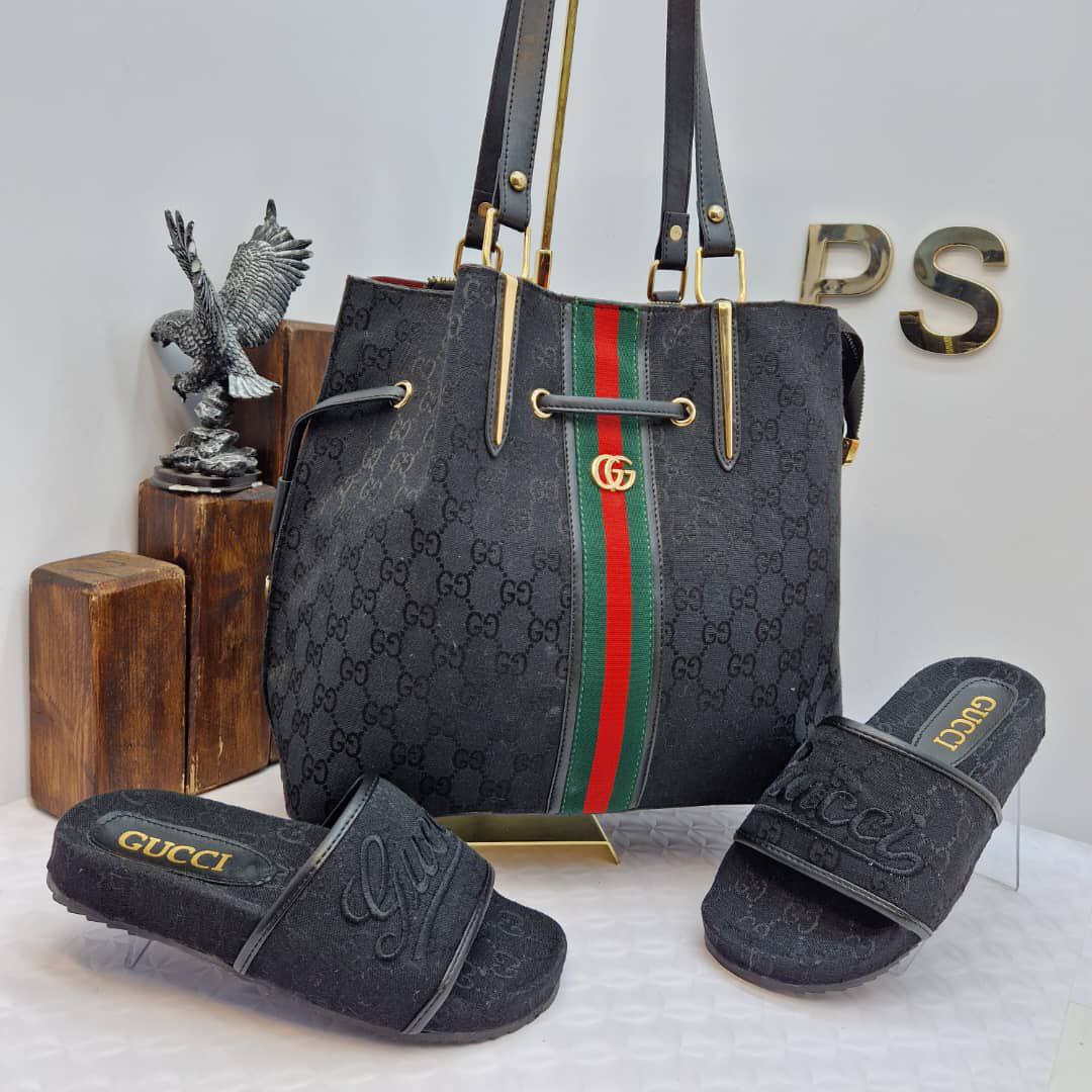 GG - Bag and Slipper Set