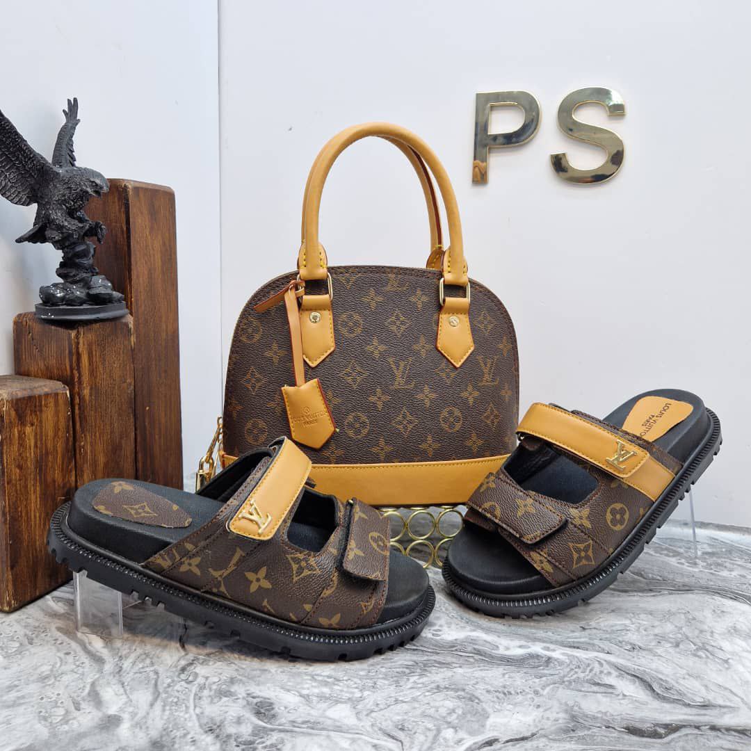 L - Bag ve Slipper Set